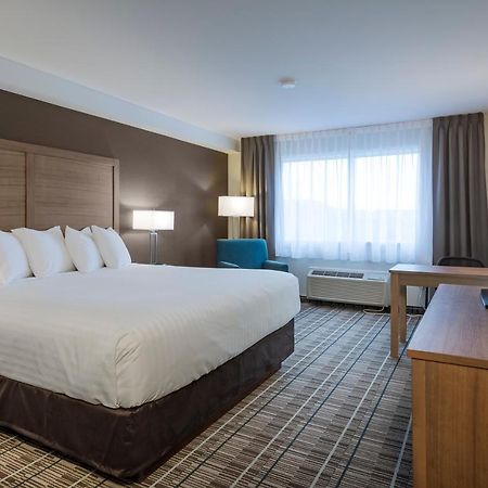 Quality Hotel Кларенвил Екстериор снимка