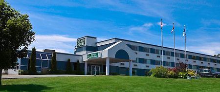 Quality Hotel Кларенвил Екстериор снимка